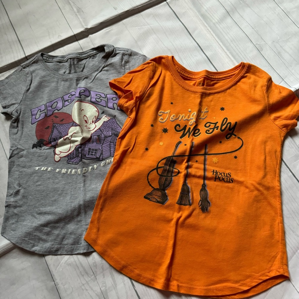 Halloween Casper-Hocus Pocus Size Medium 7/8 T-shirt Bundle